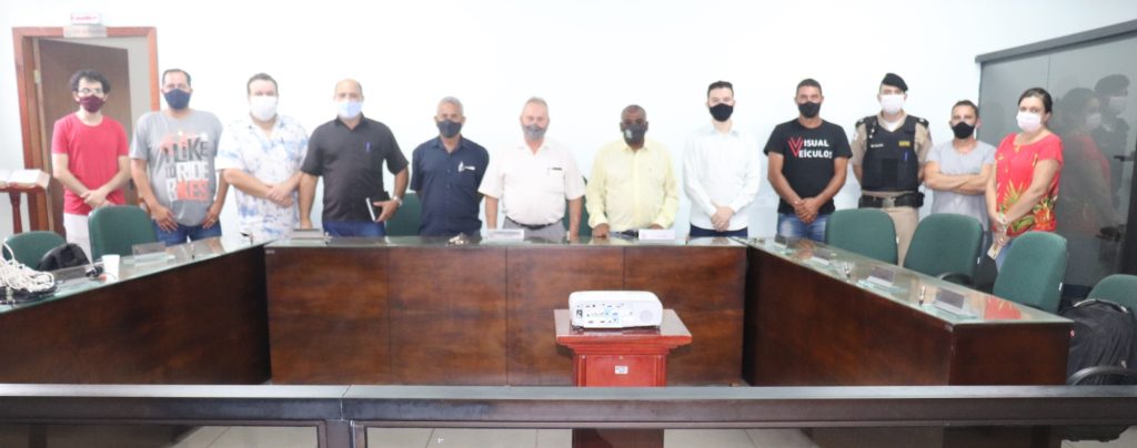 Reunião sobre câmeras de vigilância