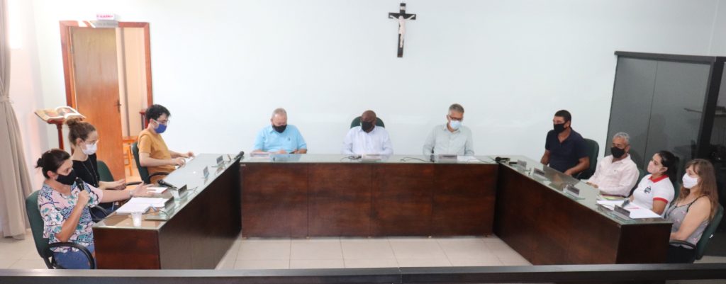 Reunião sobre pedidos judiciais de remédios Reunião sobre pedidos judiciais de remédios
