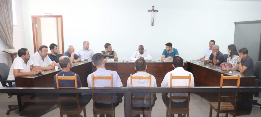 Reunião sobre segurança no Industrial Reunião sobre segurança no Industrial